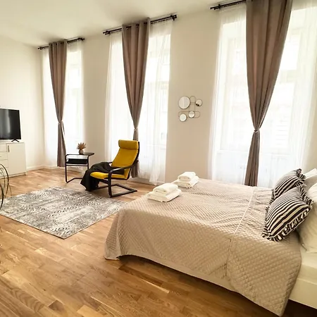 Apartment New! Deluxe In Centre! Florence! *